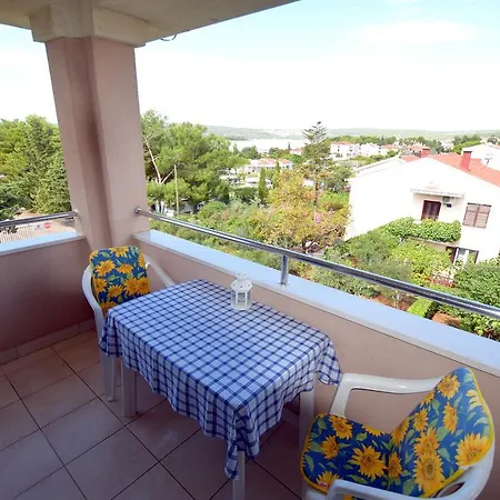 Apartments Ravlic Punat Exterior photo
